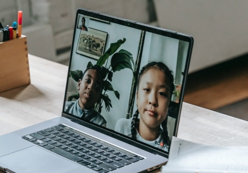 Exploring Online Courses for English Teachers